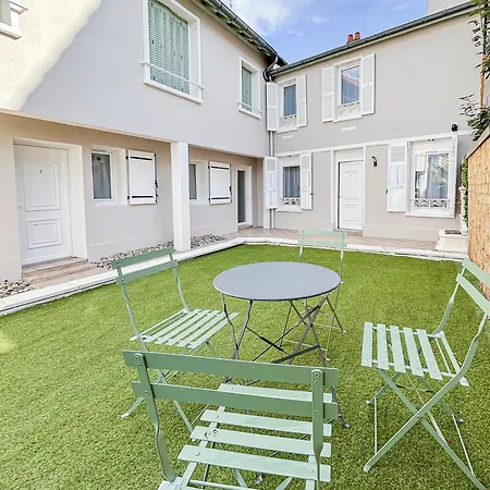 Apartment Jardin Prive Et Deco Moderne A Vichy